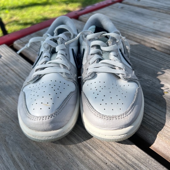 Nike Jordans - Picture 3 of 6